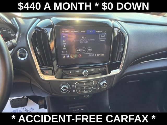Used 2023 Chevrolet Traverse LT FWD image 23