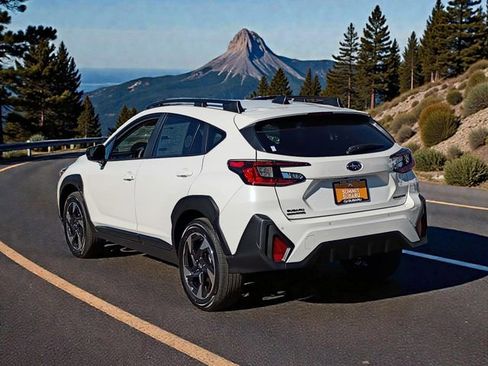 New 2026 Subaru Crosstrek 2.5i Limited w/ Crosstrek Mirror Package image 4