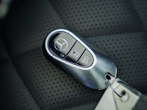 New 2026 Mercedes-Benz S 580 4MATIC Sedan image 45