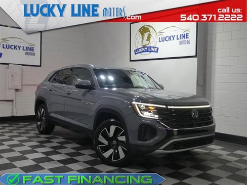 Used 2024 Volkswagen Atlas Cross Sport SE FWD image 1