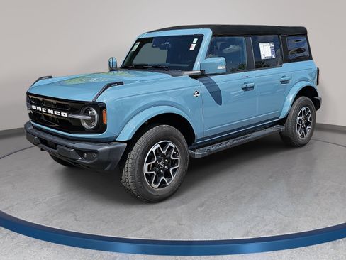 Used 2023 Ford Bronco Outer Banks AWD/4WD image 1