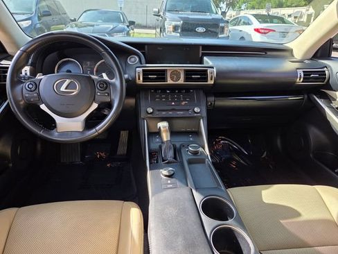 Used 2015 Lexus IS 250 w/ Premium Package RWD image 12