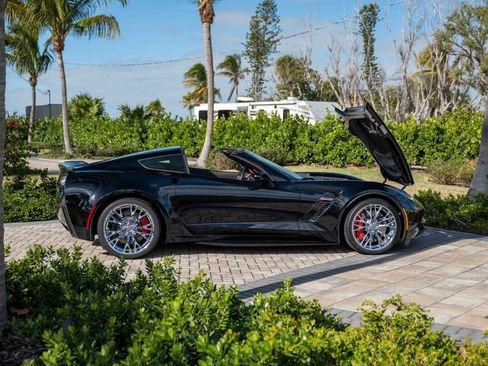 Used 2017 Chevrolet Corvette Z06 image 5