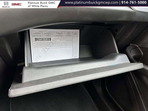 Used 2022 GMC Terrain SLE image 23