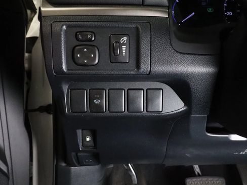 Used 2016 Lexus CT 200h w/ Accessory Package 2 image 25