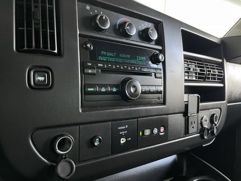 Used 2016 Chevrolet Express 3500 LT w/ LT Preferred Equipment Group image 30