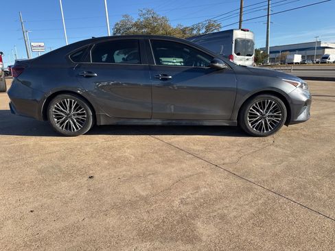 Used 2023 Kia Forte GT-Line w/ GT-Line Premium Package image 8