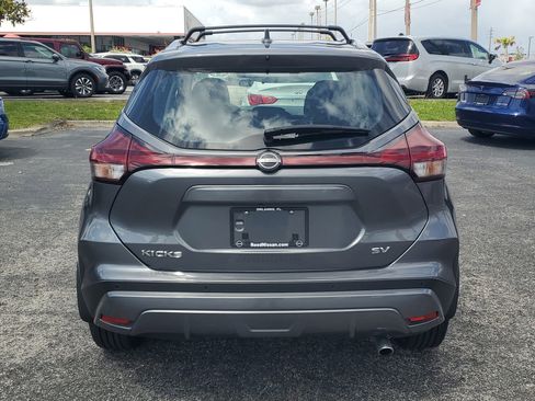 Certified 2024 Nissan Kicks SV w/ Exterior Package image 5