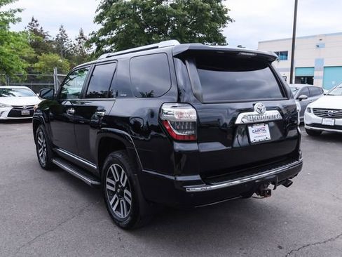 Used 2018 Toyota 4Runner Limited AWD/4WD image 9