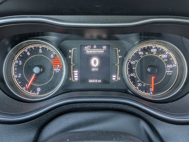 Used 2020 Jeep Cherokee Latitude Plus AWD/4WD image 27
