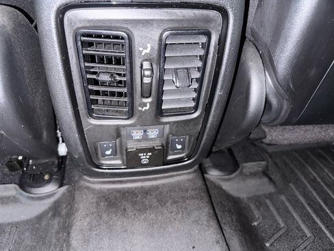 Used 2023 Dodge Durango R/T AWD/4WD image 14