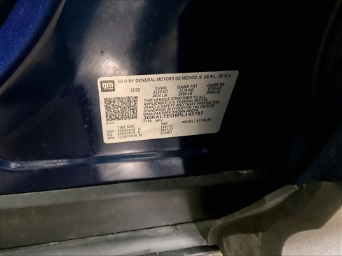 Used 2023 GMC Terrain SLE w/ Driver Convenience Package image 35