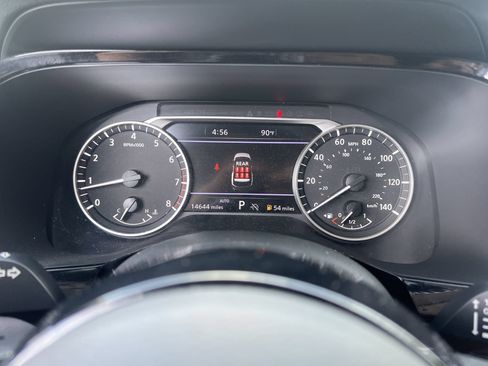 Used 2025 Nissan Pathfinder SL w/ Cargo Package AWD/4WD image 10