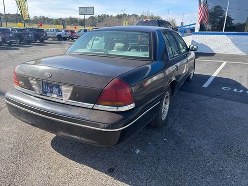 Used 1999 Ford Crown Victoria LX image 9