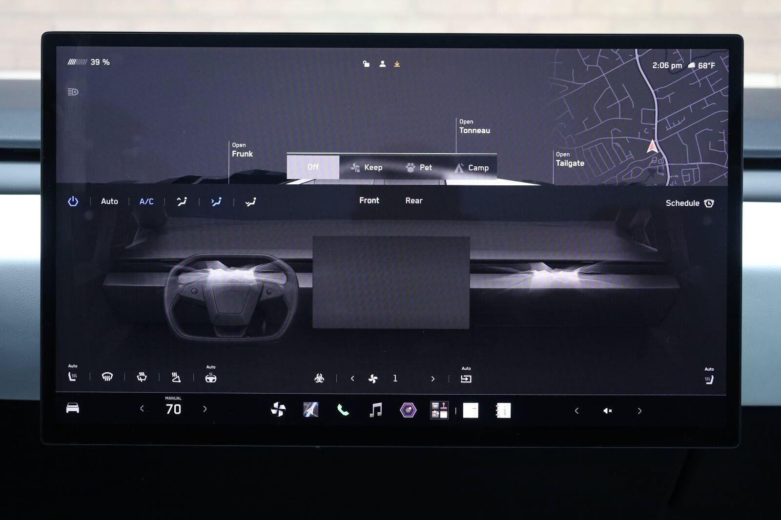 Used 2024 Tesla Cybertruck AWD Crew Cab image 35