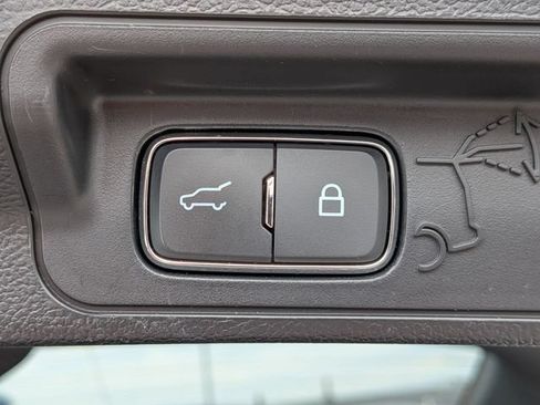 Certified 2023 Ford Explorer XLT w/ Equipment Group 202A AWD/4WD image 19