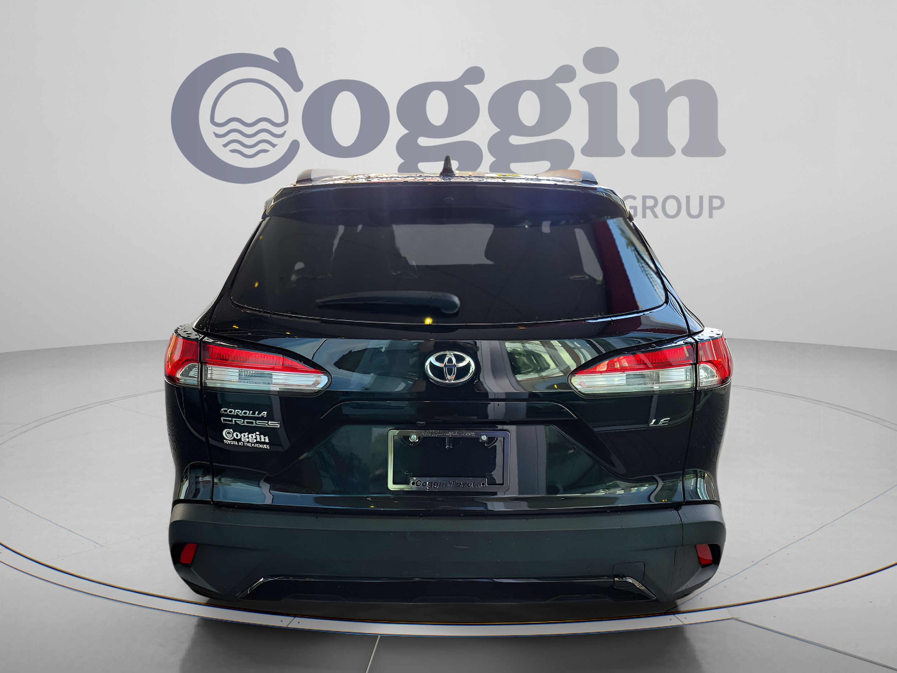Used 2022 Toyota Corolla Cross LE FWD image 4