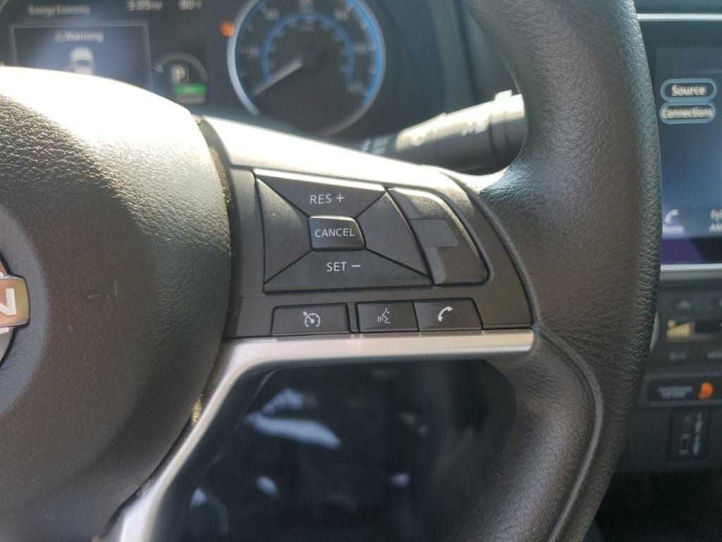 Used 2025 Nissan Leaf S FWD image 20