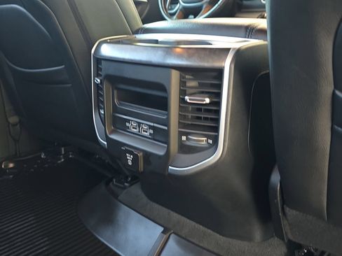 Used 2021 RAM 1500 Big Horn AWD/4WD image 16