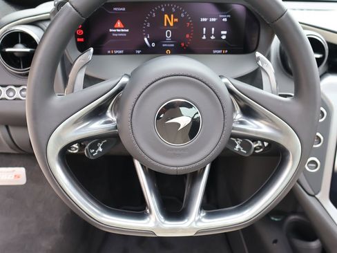 New 2026 McLaren 750S RWD image 14