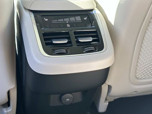 New 2026 Volvo XC60 B5 Ultra w/ Protection Package Premier image 10