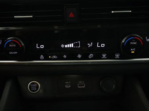 Used 2021 Nissan Rogue SV w/ Premium Package FWD image 25