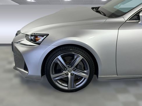 Used 2019 Lexus IS 300 w/ Premium Package RWD image 11