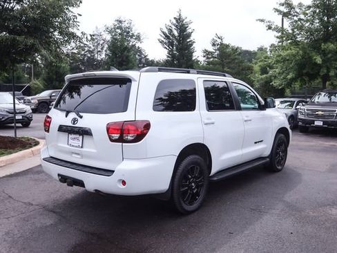 Used 2022 Toyota Sequoia TRD Sport AWD/4WD image 10