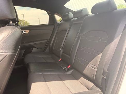 Used 2022 Kia Forte GT-Line FWD image 17