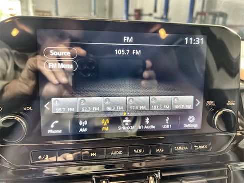 Certified 2023 Nissan Pathfinder Platinum image 12