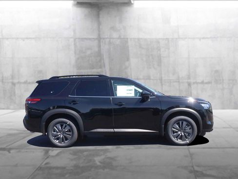 New 2026 Nissan Pathfinder SV image 5