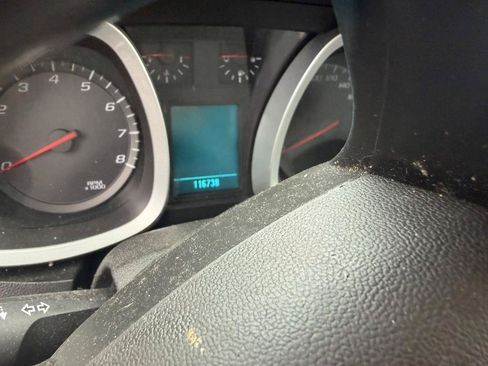 Used 2011 Chevrolet Equinox LT FWD image 13