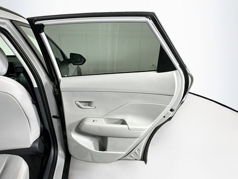 Used 2025 Hyundai Kona SEL FWD image 27