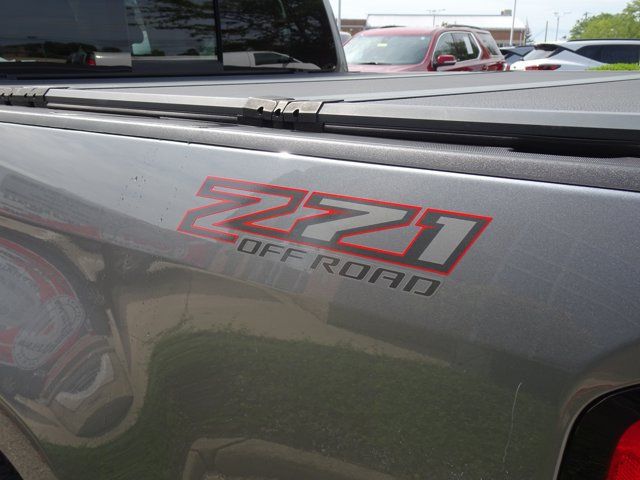 Used 2022 Chevrolet Colorado Z71 AWD/4WD image 8
