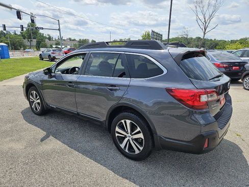 Used 2018 Subaru Outback 3.6R Limited AWD/4WD image 8