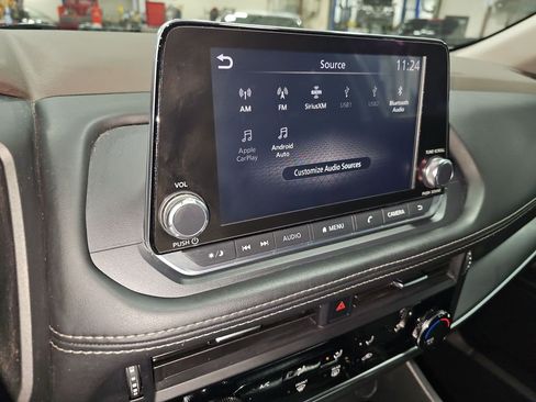 Used 2021 Nissan Rogue S image 34