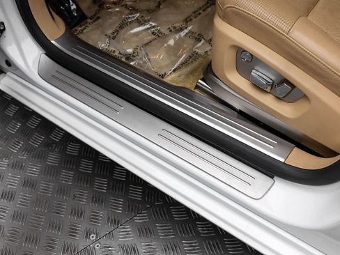 Used 2011 Rolls-Royce Ghost RWD image 10