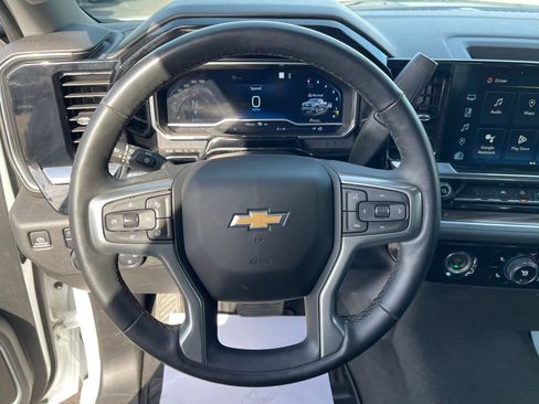 Used 2023 Chevrolet Silverado 1500 LT image 12