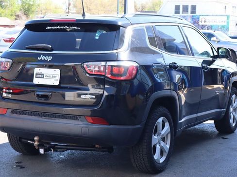 Used 2018 Jeep Compass Latitude w/ Popular Equipment Group AWD/4WD image 5