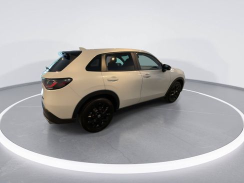 Used 2024 Honda HR-V Sport image 8