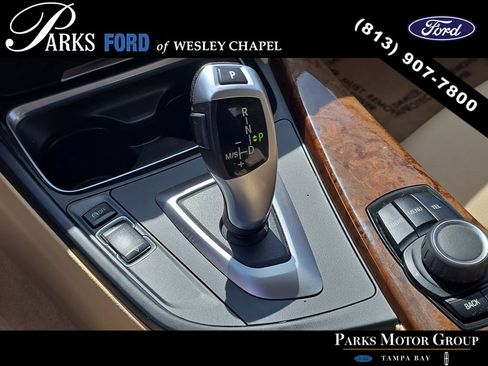 Used 2015 BMW 320i Sedan RWD image 23