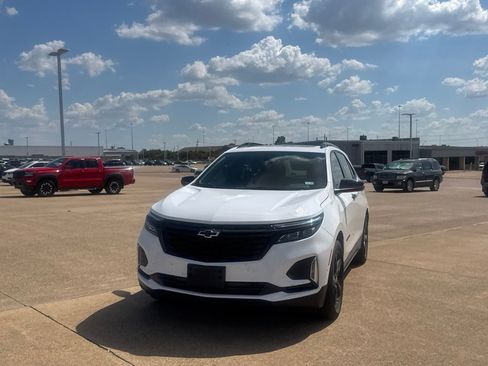 Used 2024 Chevrolet Equinox Premier FWD image 5