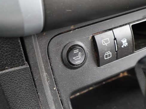 Used 2011 Chevrolet Traverse LT w/ LPO, 'HIT The Road' Package FWD image 27
