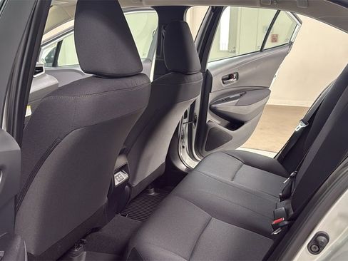 Certified 2025 Toyota Corolla LE image 15