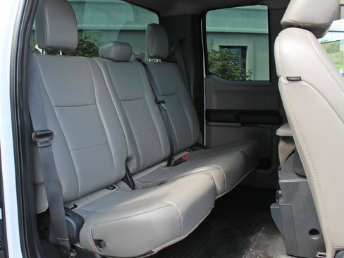 Used 2022 Ford F250 XL w/ Power Equipment Group image 37