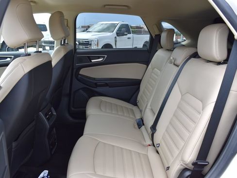 Certified 2023 Ford Edge SEL w/ Convenience Package AWD/4WD image 8