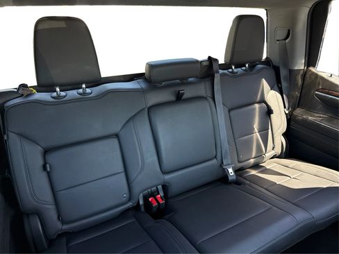 Used 2022 GMC Sierra 1500 SLT w/ Max Trailering Package AWD/4WD image 12