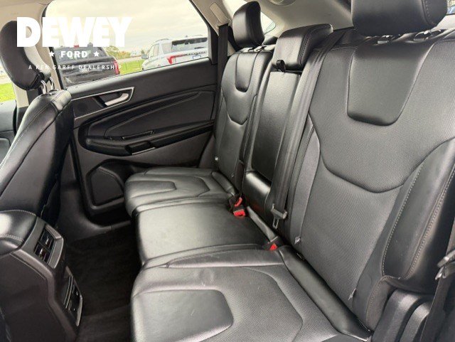 Used 2017 Ford Edge Titanium w/ Equipment Group 301A AWD/4WD image 28