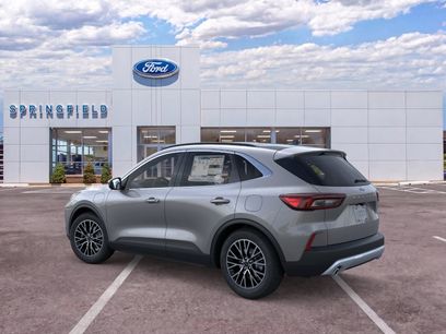 New 2025 Ford Escape SE w/ PHEV Premium Package