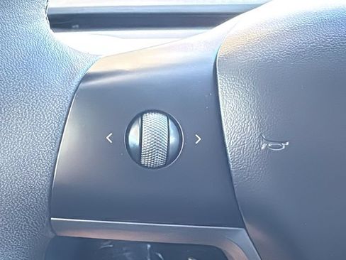 Used 2023 Tesla Model 3 Standard Range RWD image 12